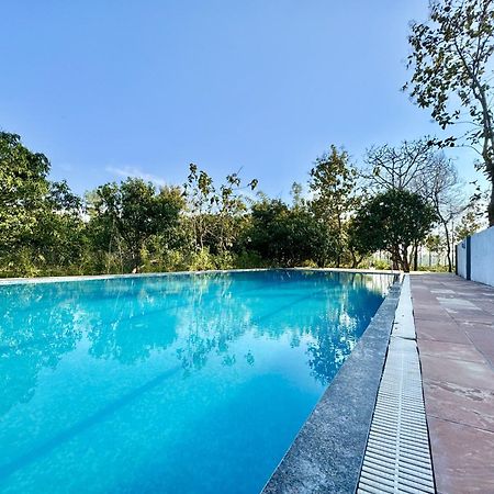 רמנגר The White Oak Corbett Spa & Resort מראה חיצוני תמונה