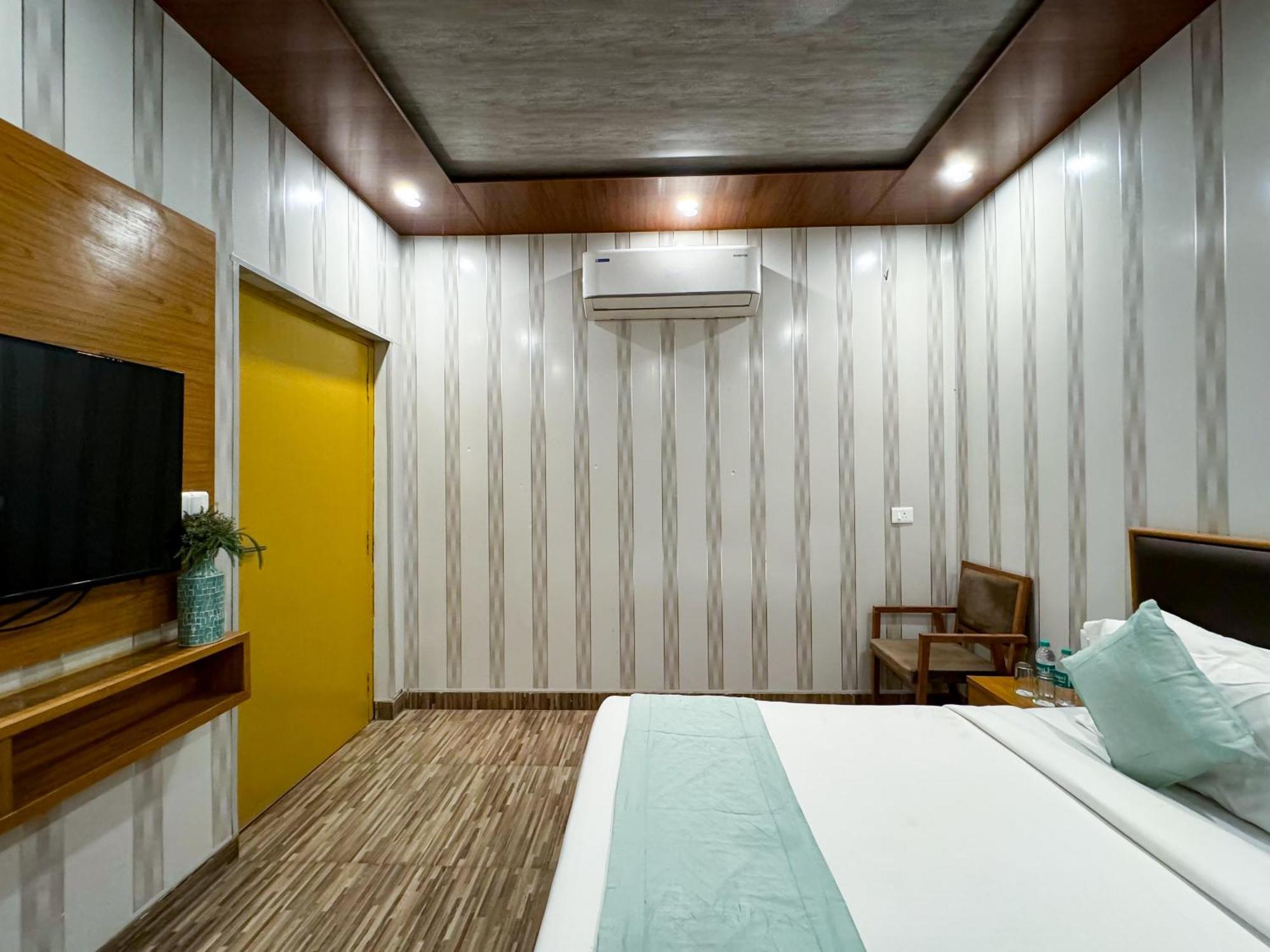 רמנגר The White Oak Corbett Spa & Resort מראה חיצוני תמונה