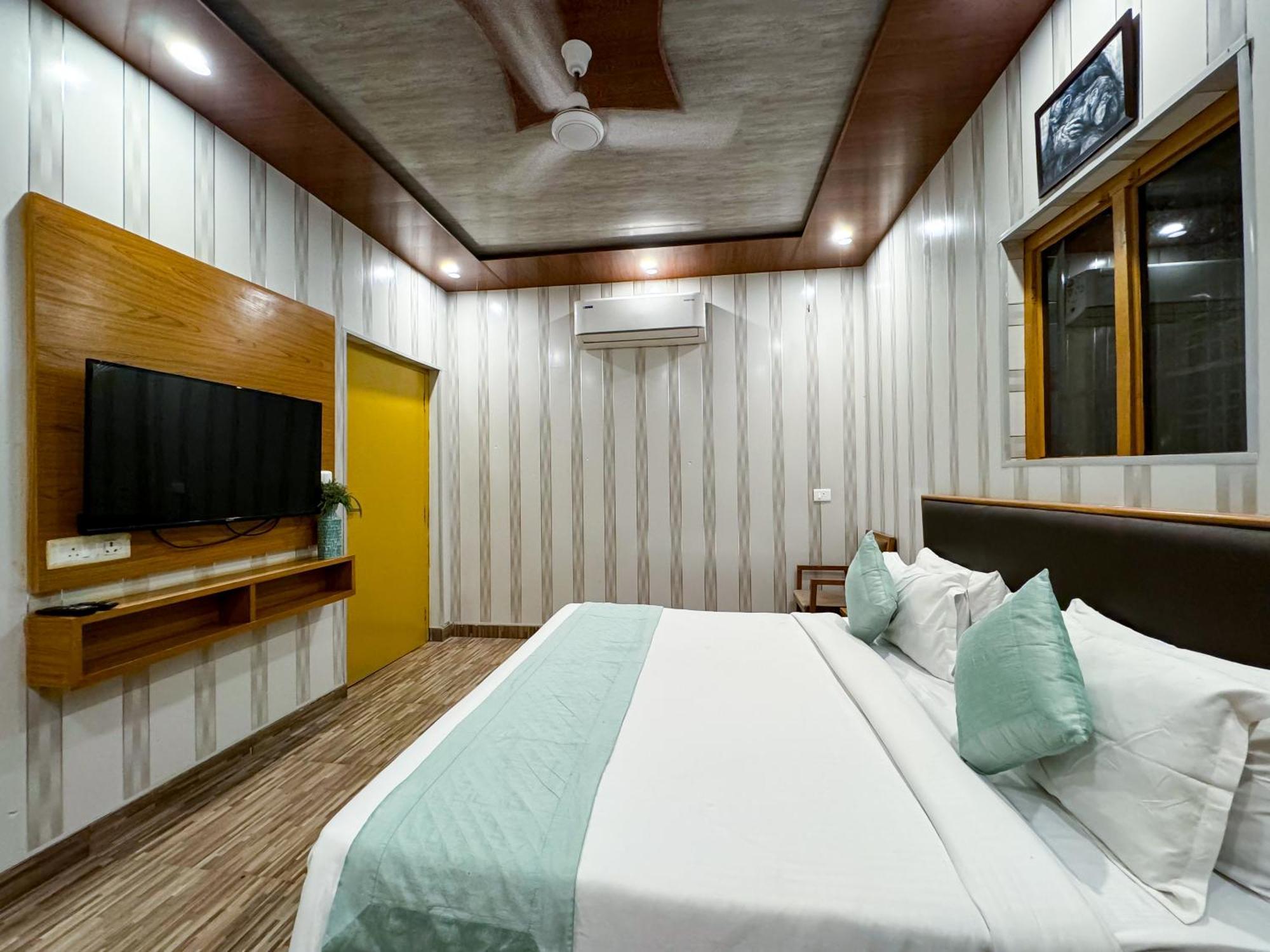 רמנגר The White Oak Corbett Spa & Resort מראה חיצוני תמונה