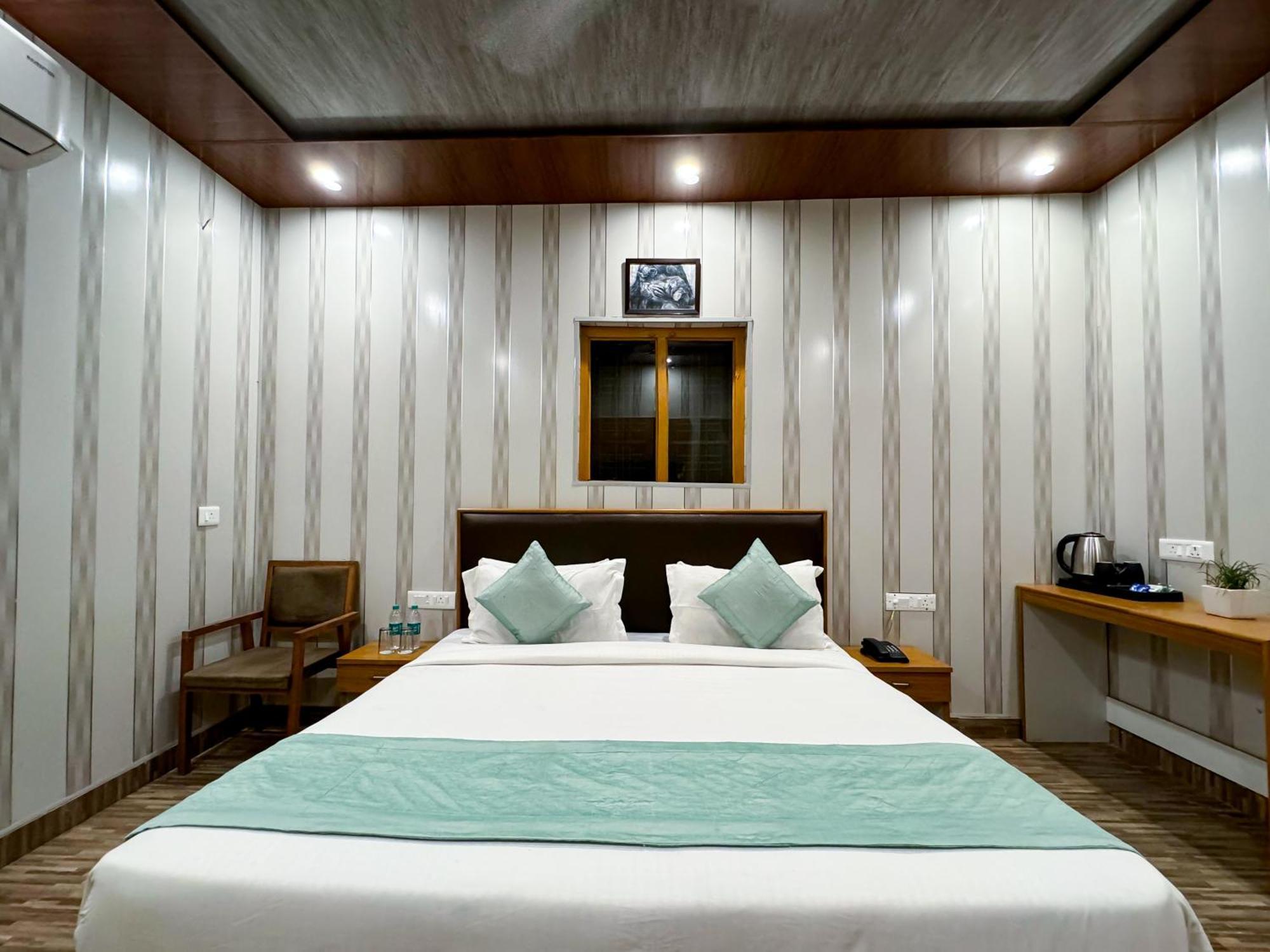 רמנגר The White Oak Corbett Spa & Resort מראה חיצוני תמונה