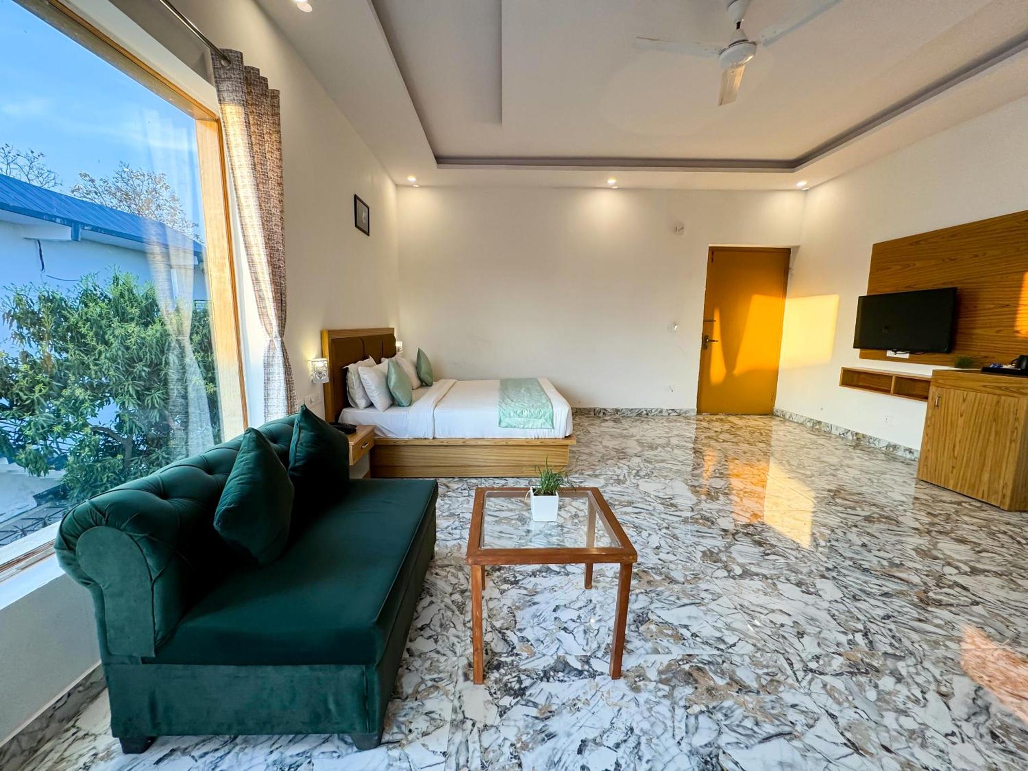 רמנגר The White Oak Corbett Spa & Resort מראה חיצוני תמונה