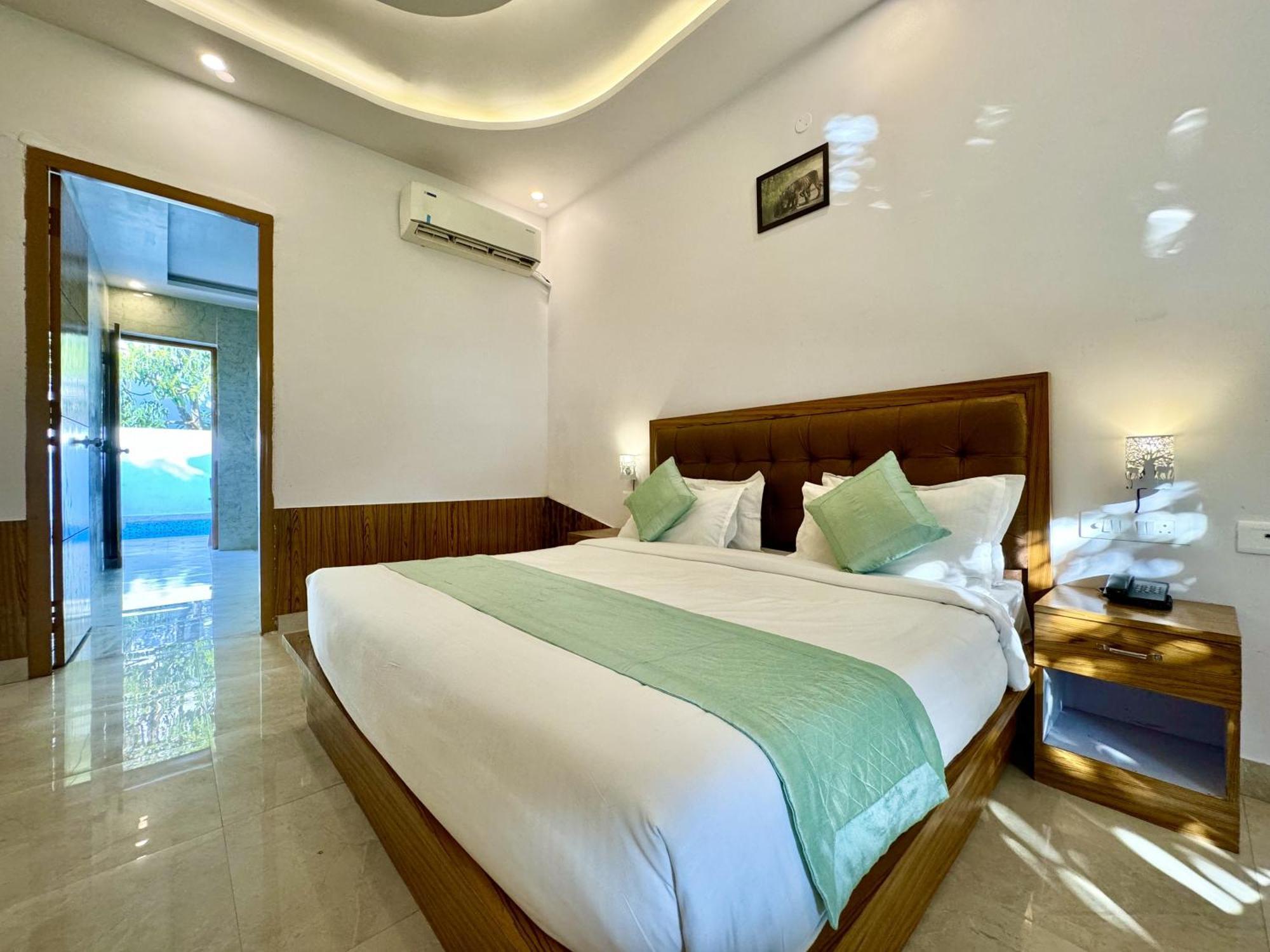 רמנגר The White Oak Corbett Spa & Resort מראה חיצוני תמונה