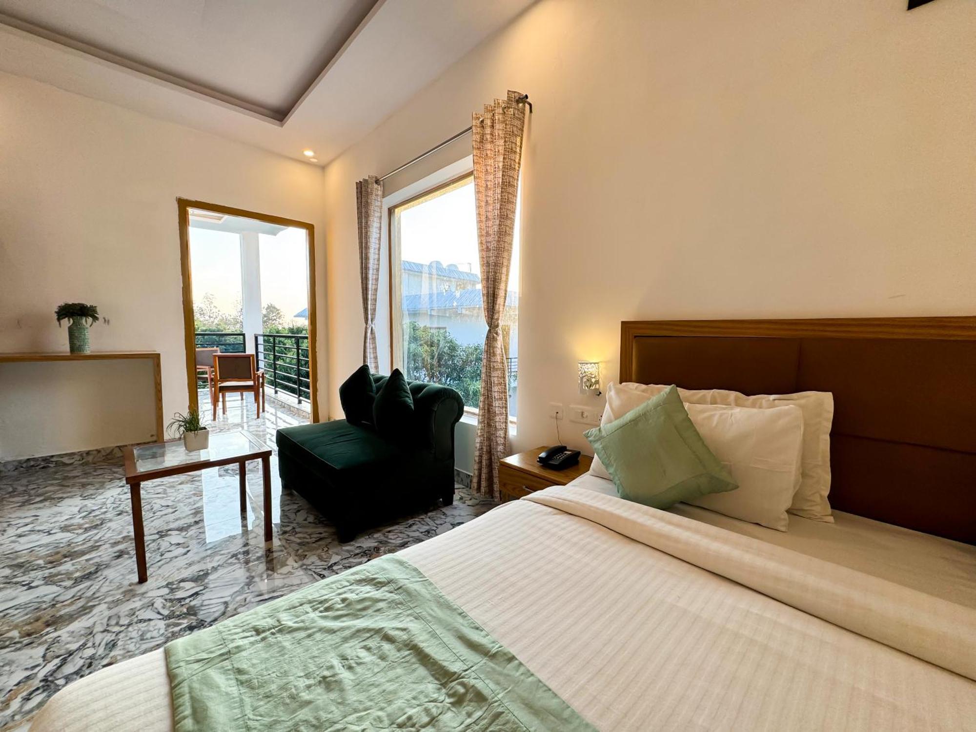 רמנגר The White Oak Corbett Spa & Resort מראה חיצוני תמונה