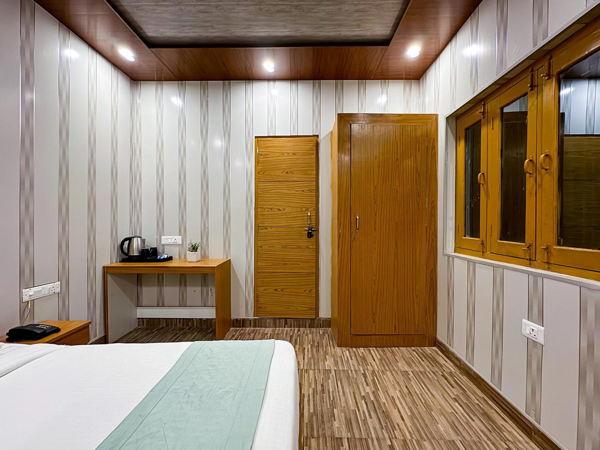 רמנגר The White Oak Corbett Spa & Resort מראה חיצוני תמונה