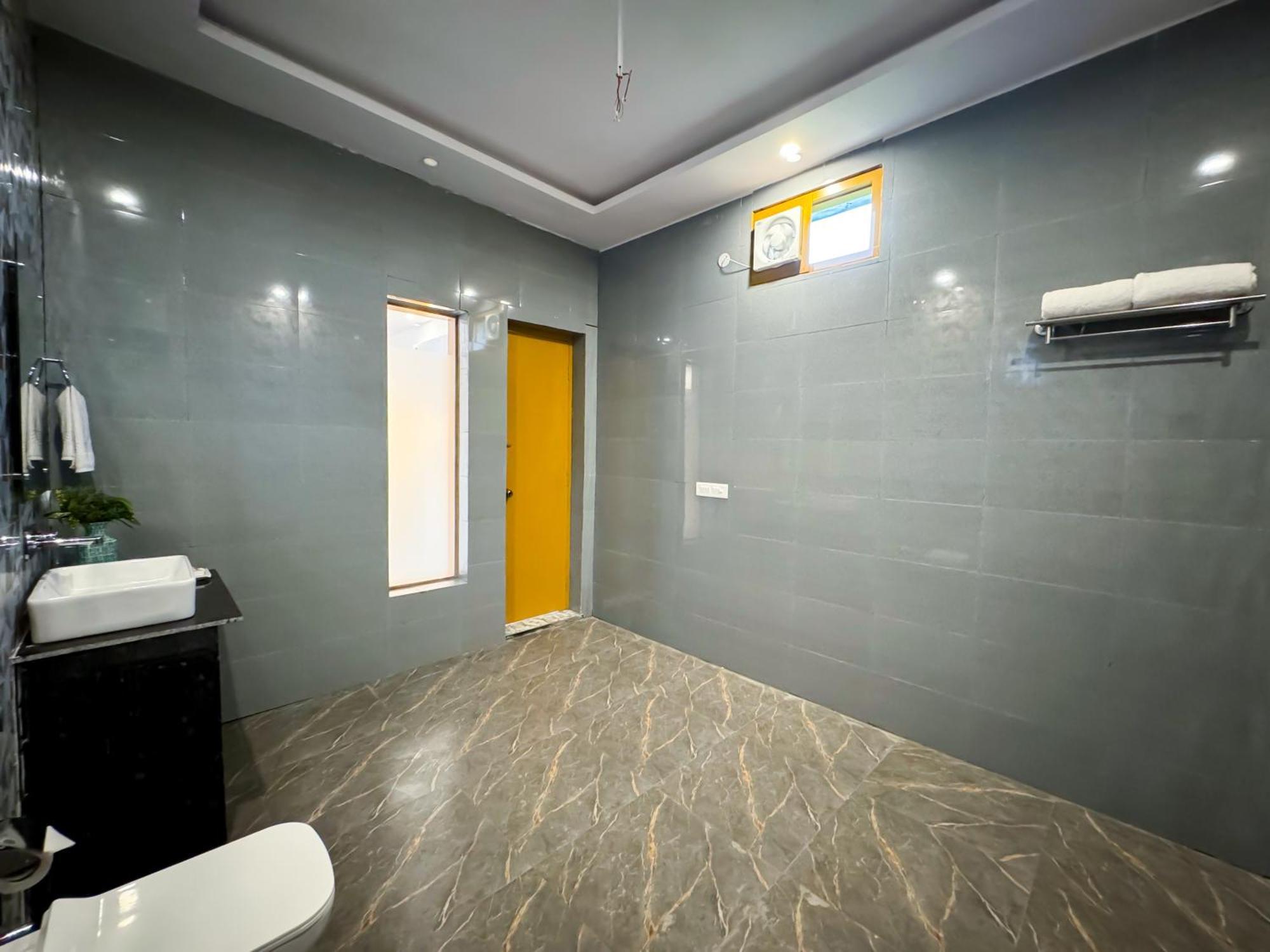 רמנגר The White Oak Corbett Spa & Resort מראה חיצוני תמונה