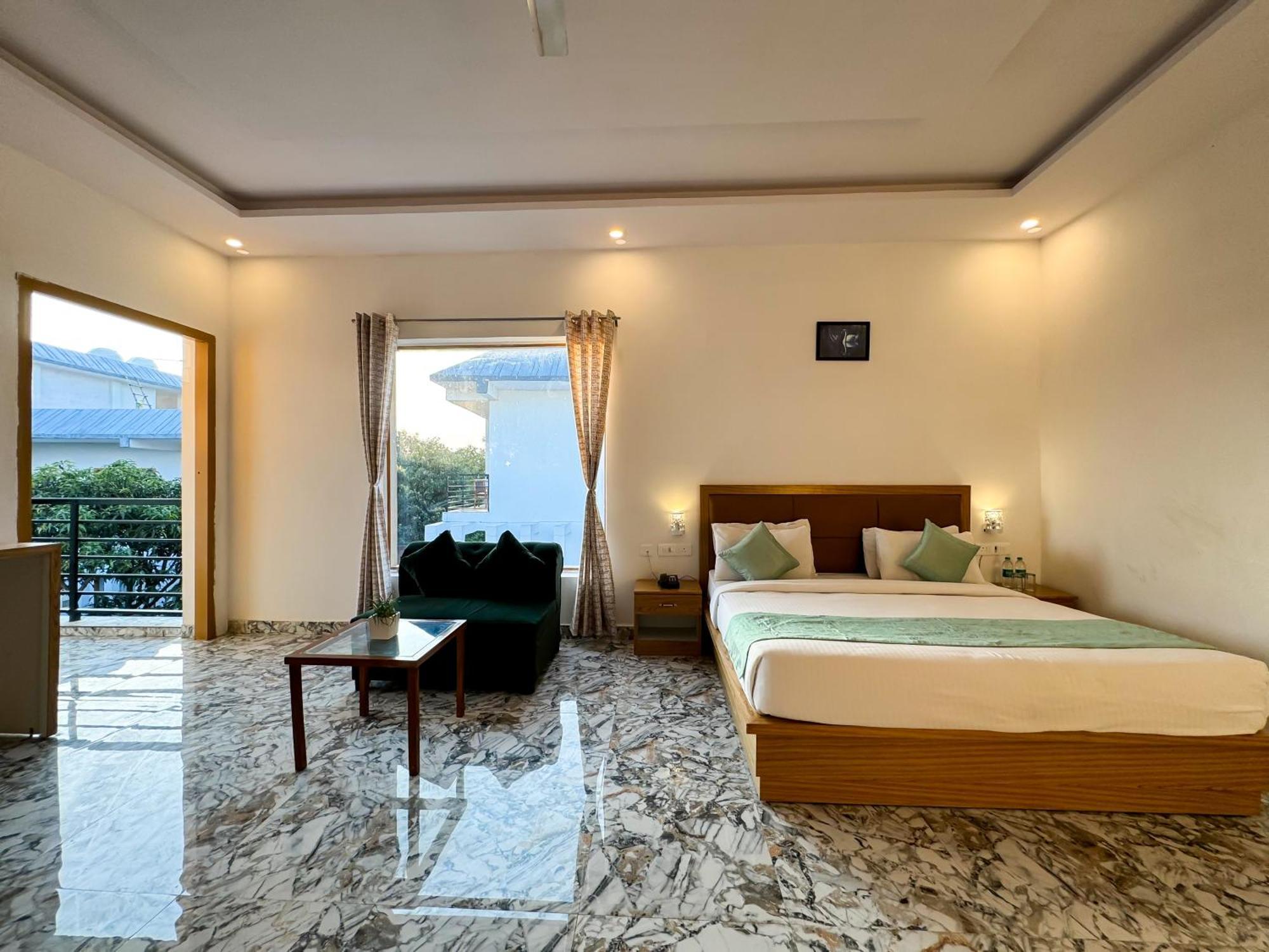 רמנגר The White Oak Corbett Spa & Resort מראה חיצוני תמונה
