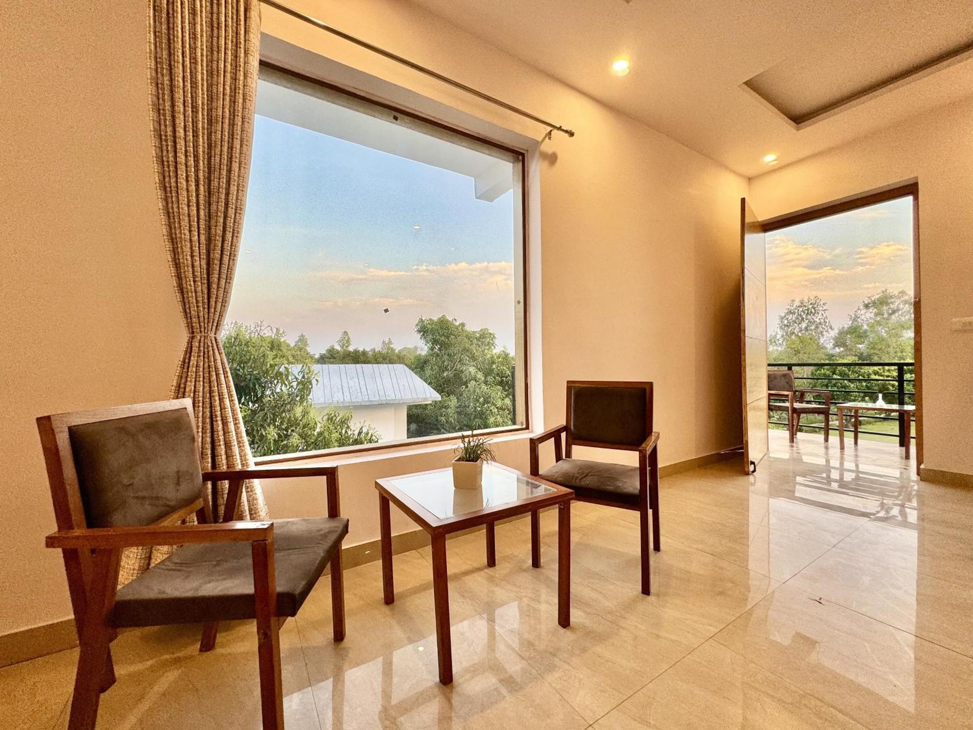 רמנגר The White Oak Corbett Spa & Resort מראה חיצוני תמונה