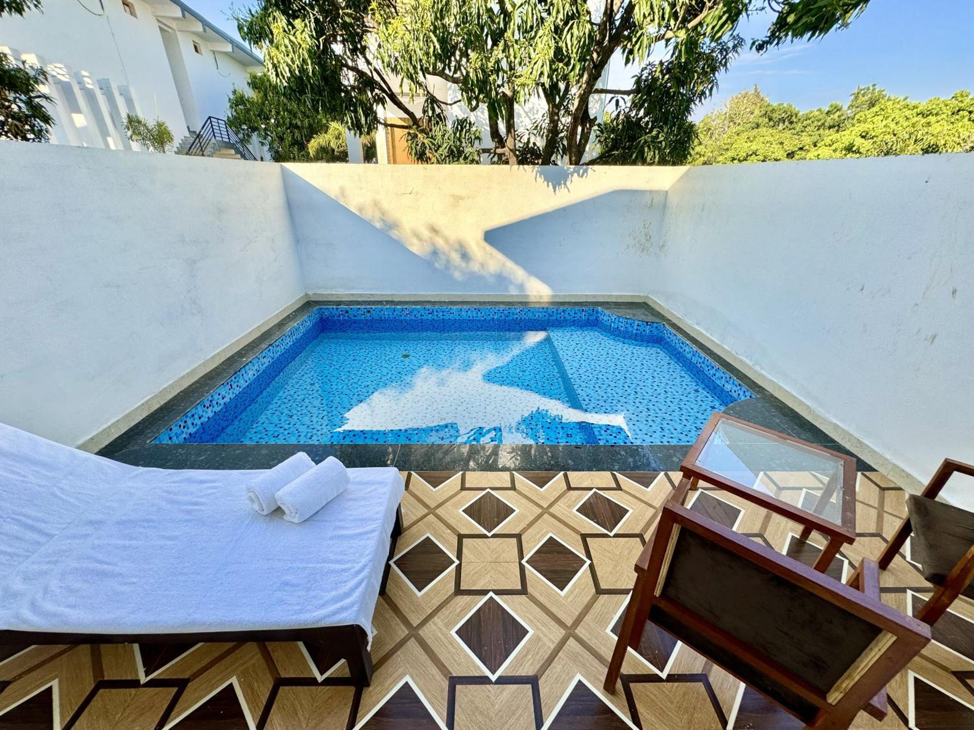 רמנגר The White Oak Corbett Spa & Resort מראה חיצוני תמונה