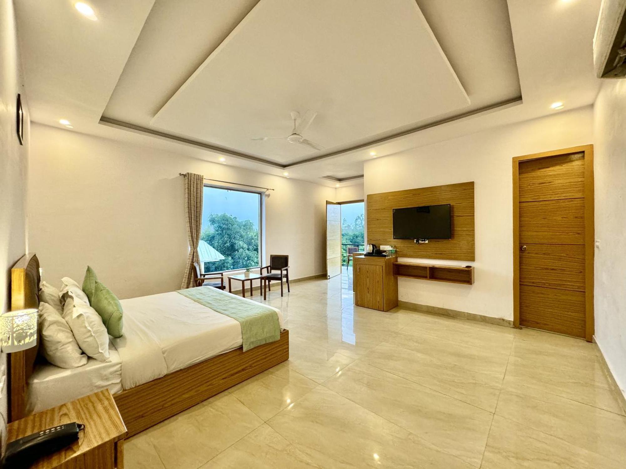 רמנגר The White Oak Corbett Spa & Resort מראה חיצוני תמונה
