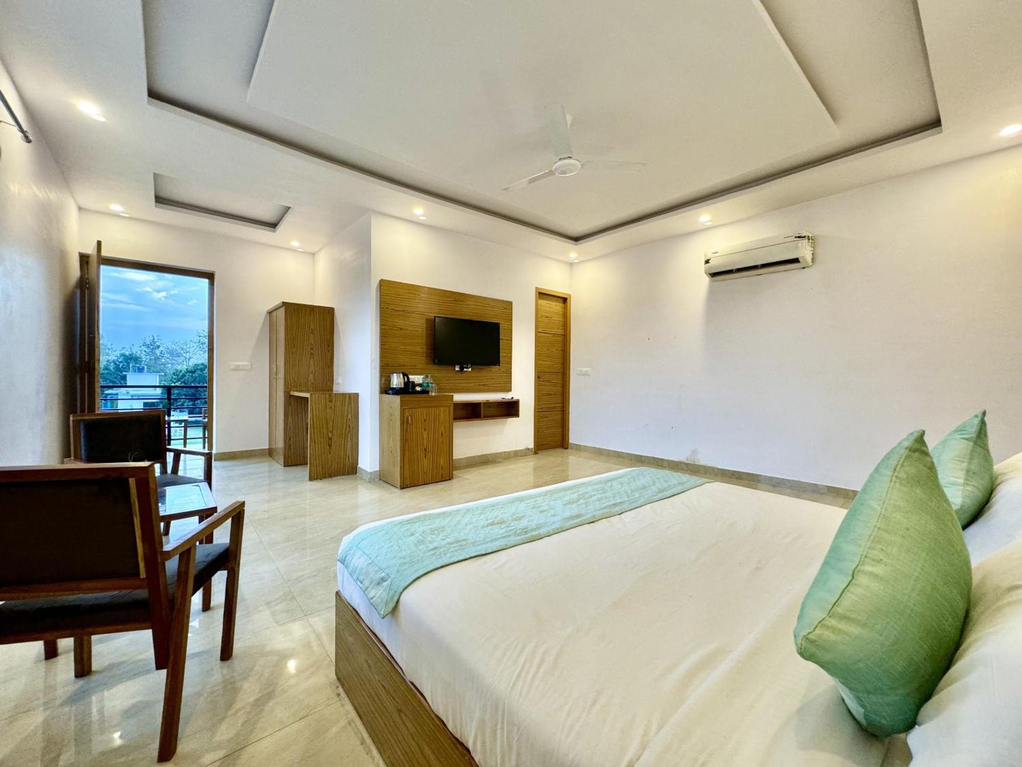 רמנגר The White Oak Corbett Spa & Resort מראה חיצוני תמונה