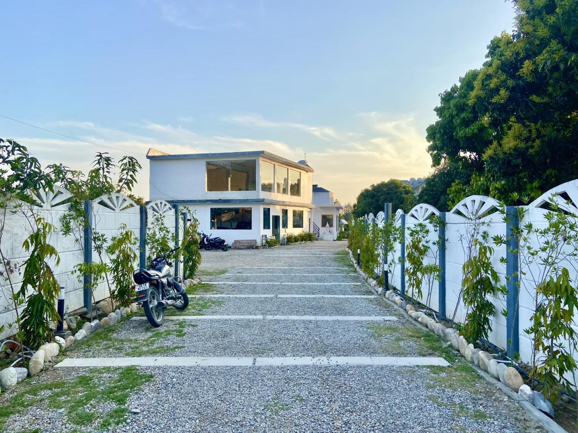 רמנגר The White Oak Corbett Spa & Resort מראה חיצוני תמונה