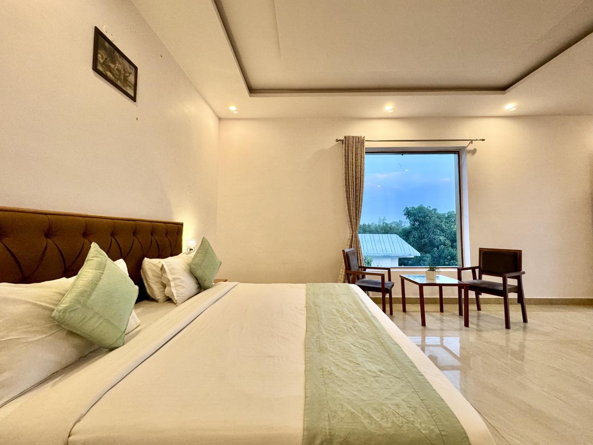 רמנגר The White Oak Corbett Spa & Resort מראה חיצוני תמונה