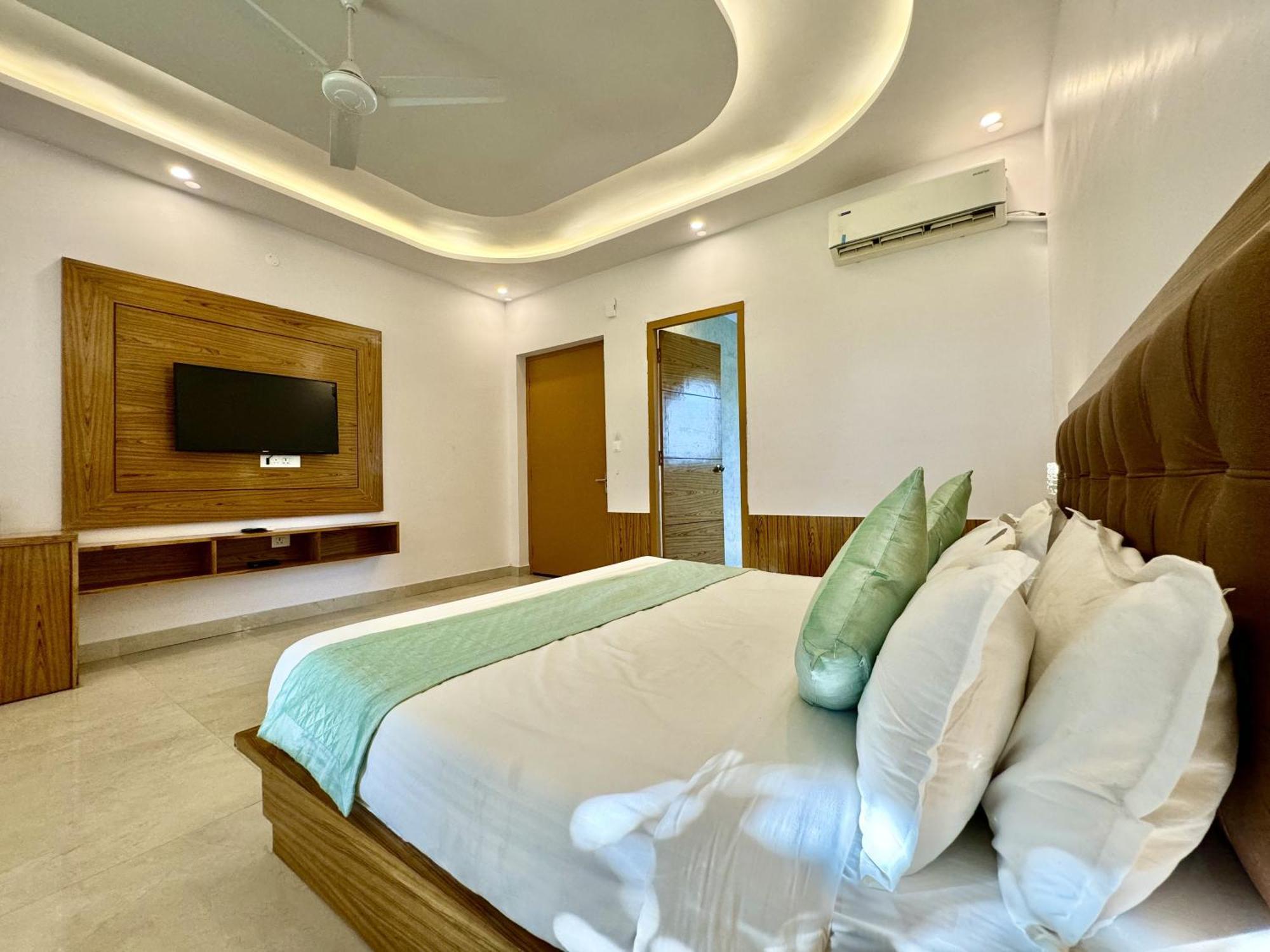 רמנגר The White Oak Corbett Spa & Resort מראה חיצוני תמונה